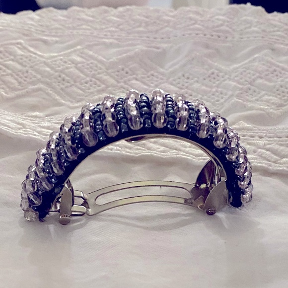 VINTAGE BEADED PONYTAIL HAIR CLIP - Picture 4 of 4